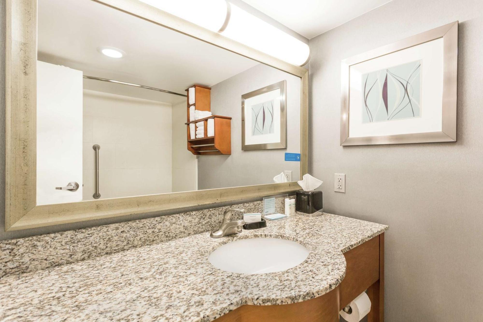 Hampton Inn Morehead City Bagian luar foto